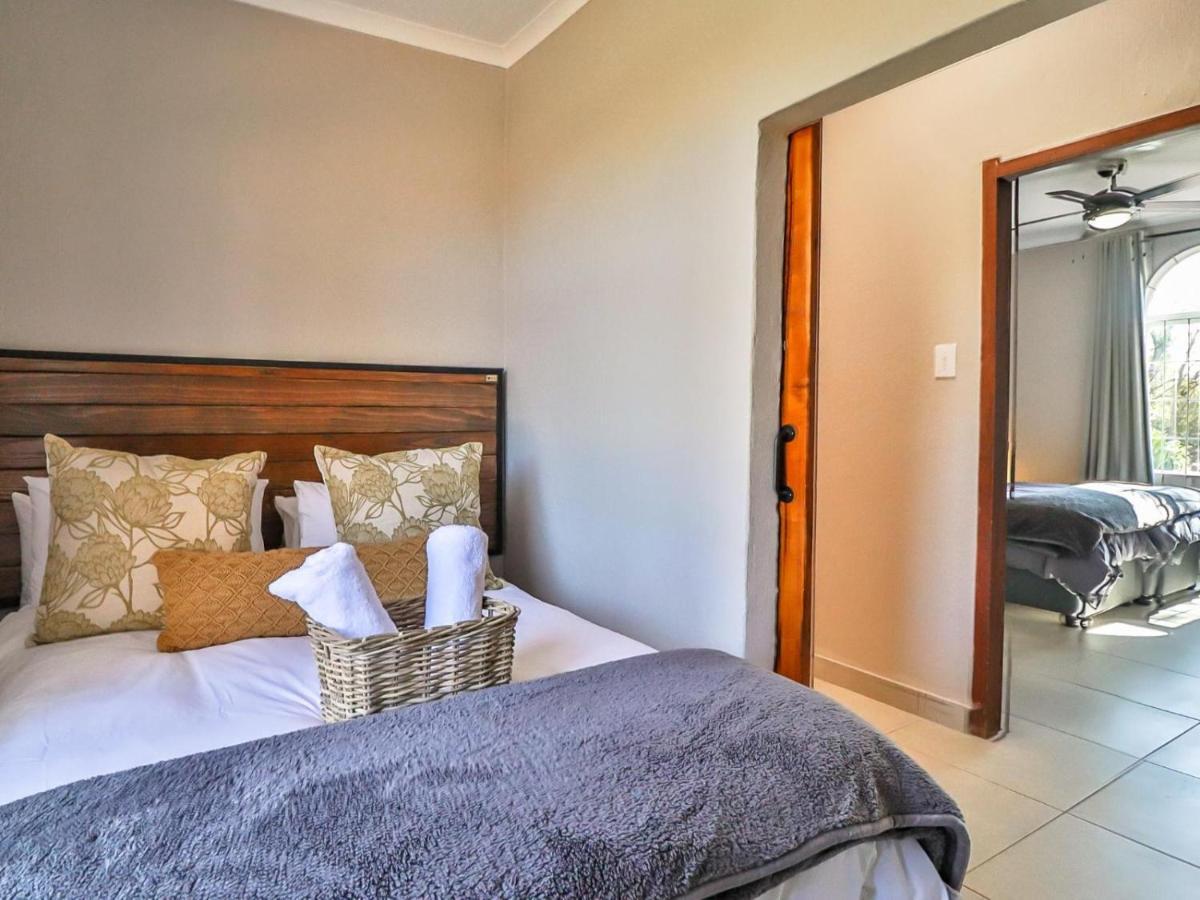 Rayton Featherwood Farm & Nyala Lodge מראה חיצוני תמונה